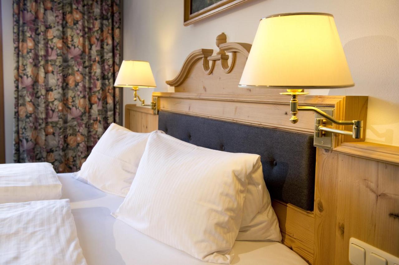 Hotel Wiesenegg Aurach bei Kitzbuehel Rum bild